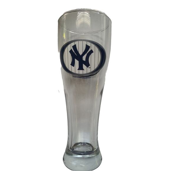 New York Yankees Logo Official Major League Baseball Beer Glass - Picture 1 of 7